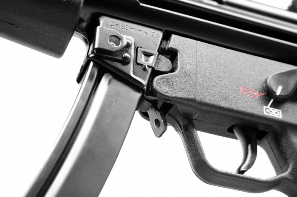 Samonabíjecí pistole Heckler & Koch SP5, 9x19 č.3