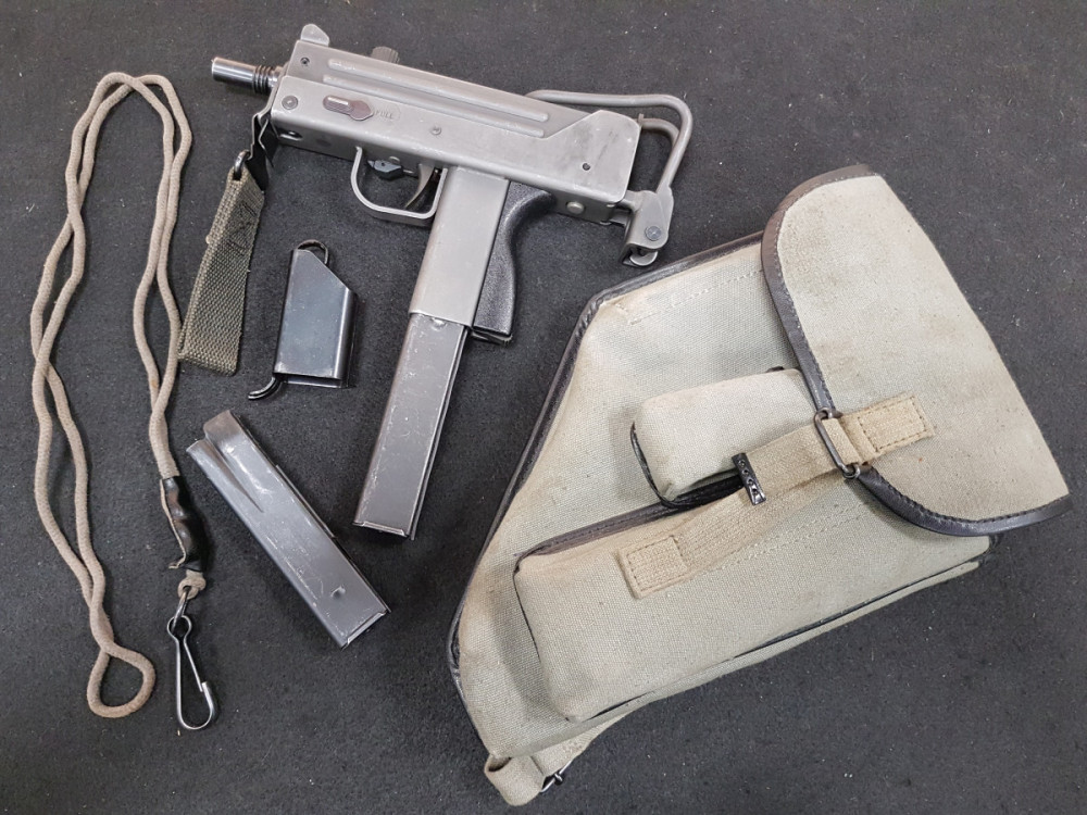 Pistole samonabíjecí Ingram MAC 11 č.3
