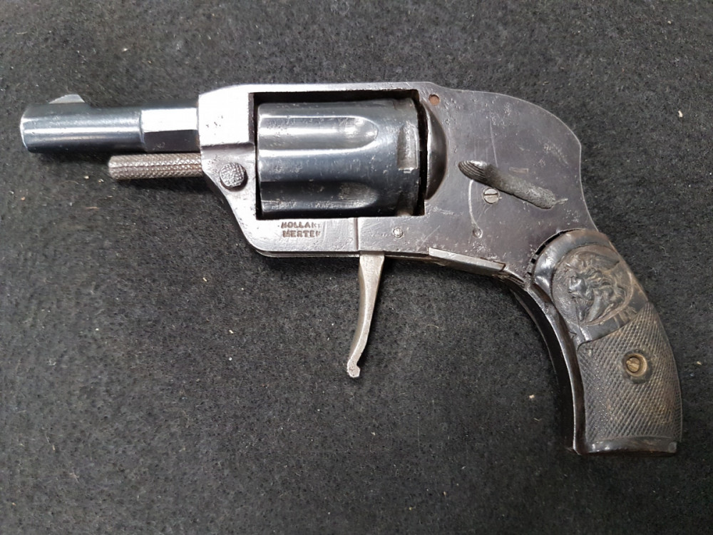Revolver Holland-Merten (komise)