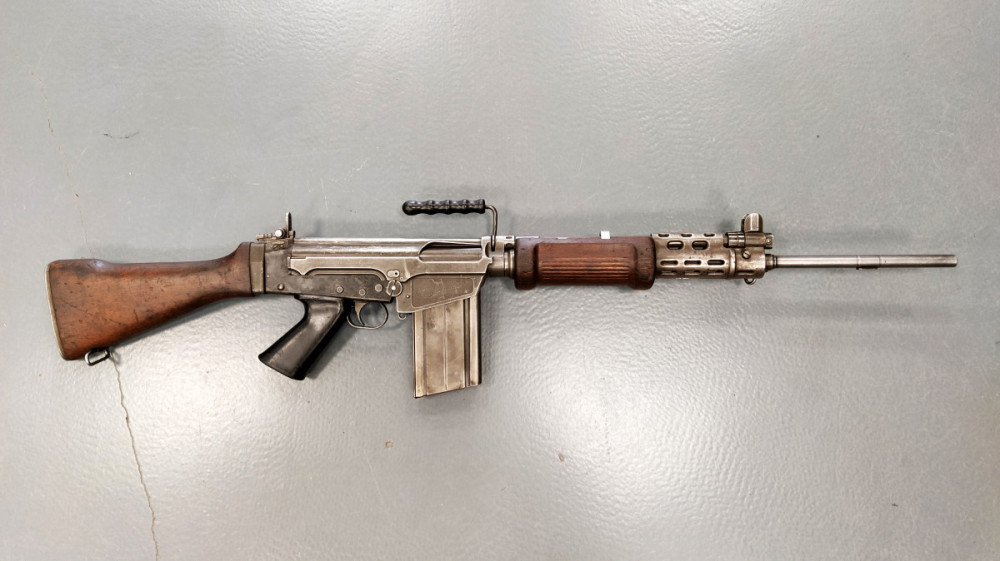 Samonabíjecí puška FN FAL - .308 Win č.2