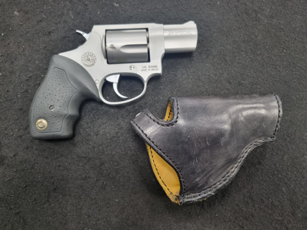 Revolver Taurus 856 UltraLite 2