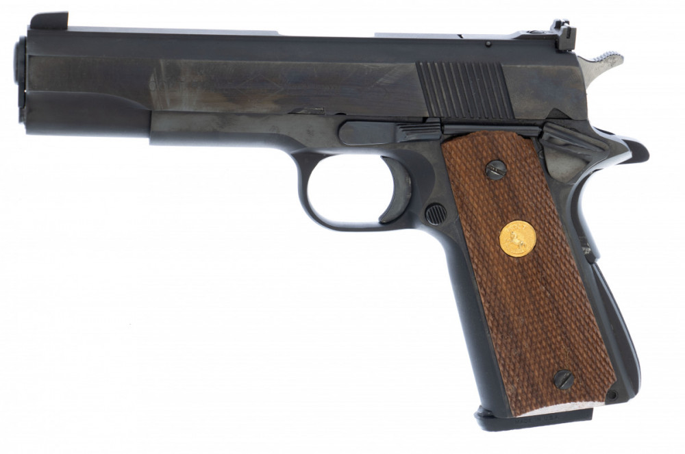 Pistole Colt ACE č.1