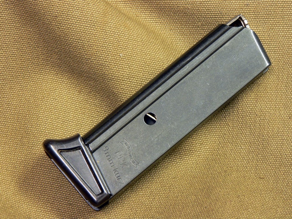 Zásobník Walther PPK 9 mm Br. s botkou