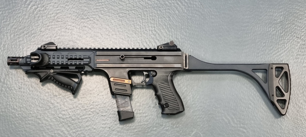 Pistole samonabíjecí CSV-9 M2 - KOMISE č.1