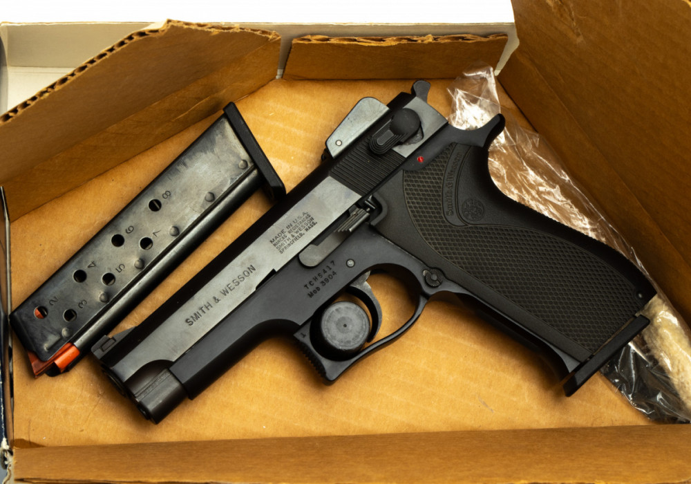 Pistole samonabíjecí Smith & Wesson 3904 č.3