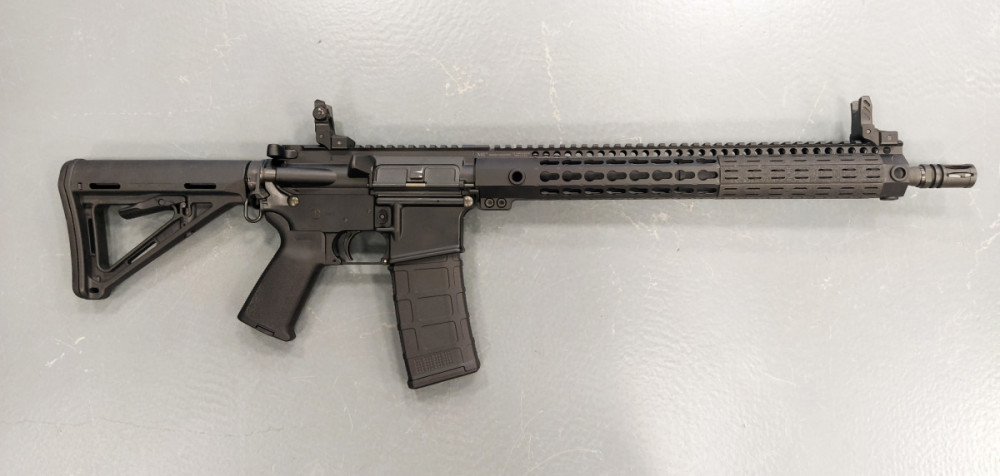 Samonabíjecí puška DPMS A-15 - KOMISE č.2