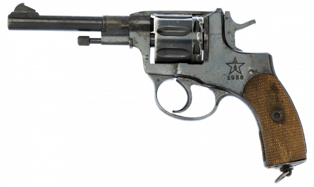 Revolver Nagant M1895 - KOMISE