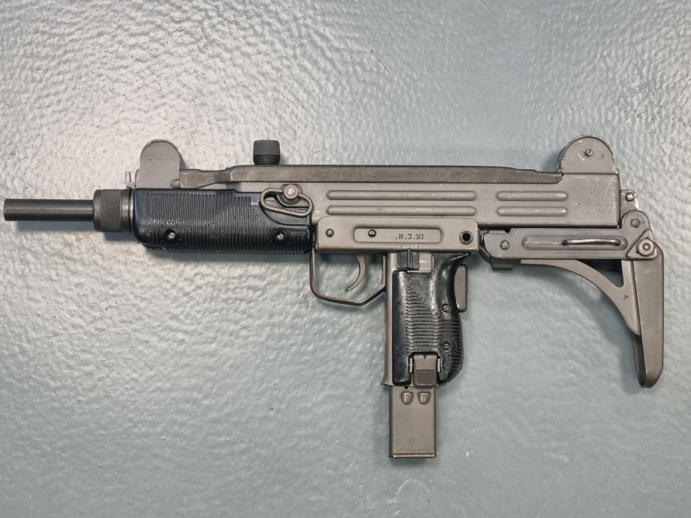Puška samonabíjecí UZI-S  