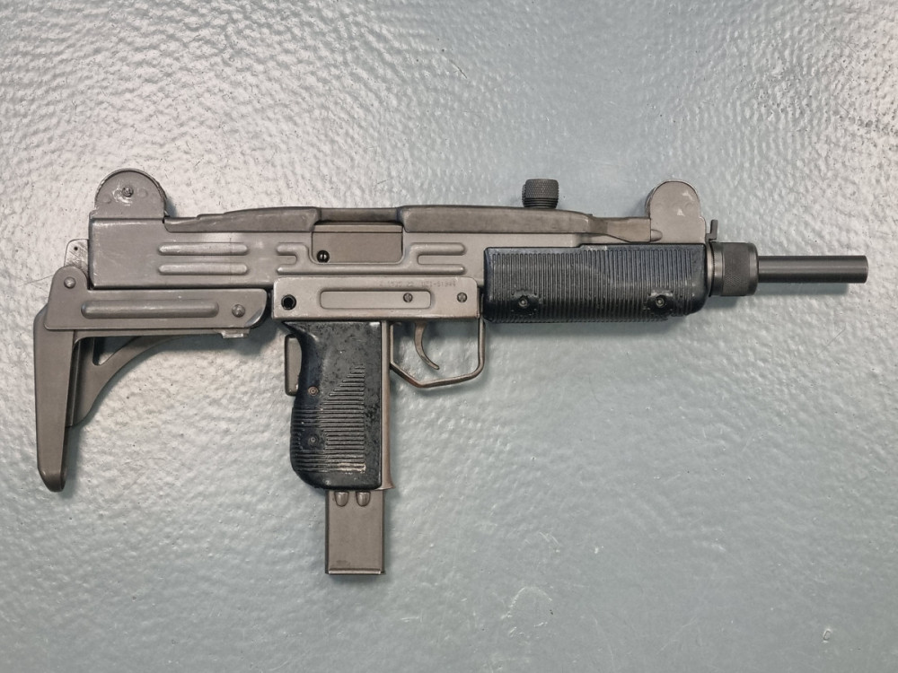Puška samonabíjecí UZI-S  
