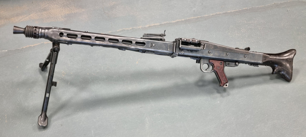 Kulomet MG 42 - KOMISE