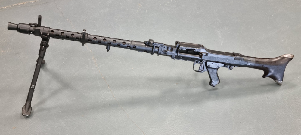 Samonabíjecí puška MG 34