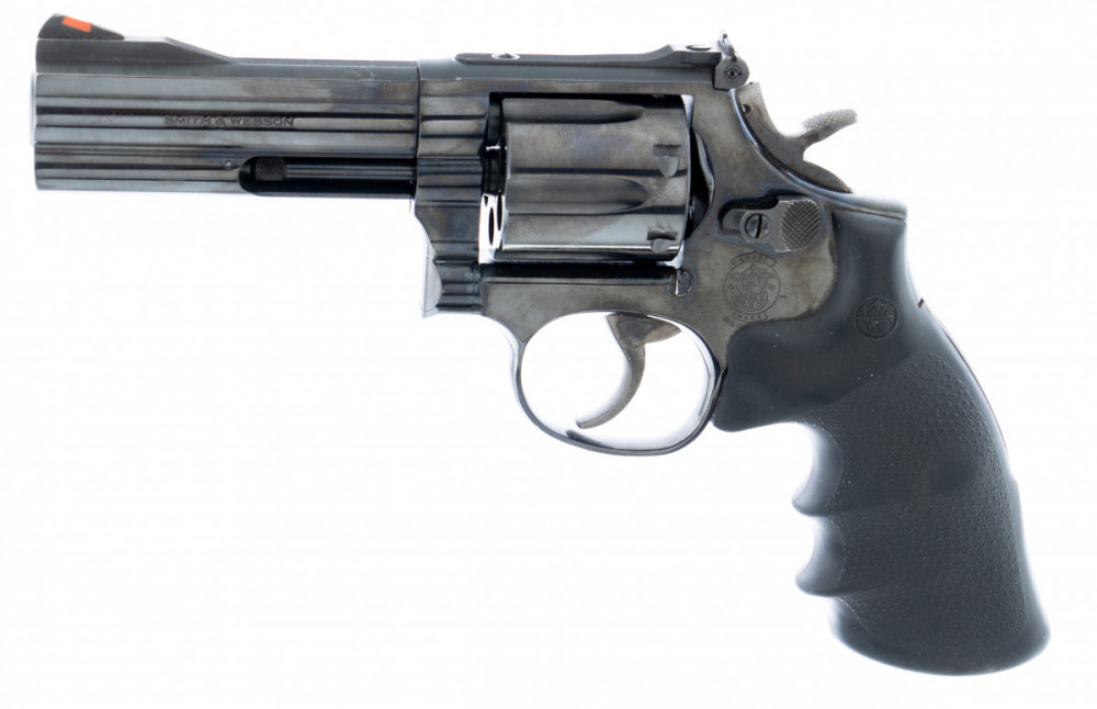 Revolver Smith & Wesson model 586-4 - KOMISE