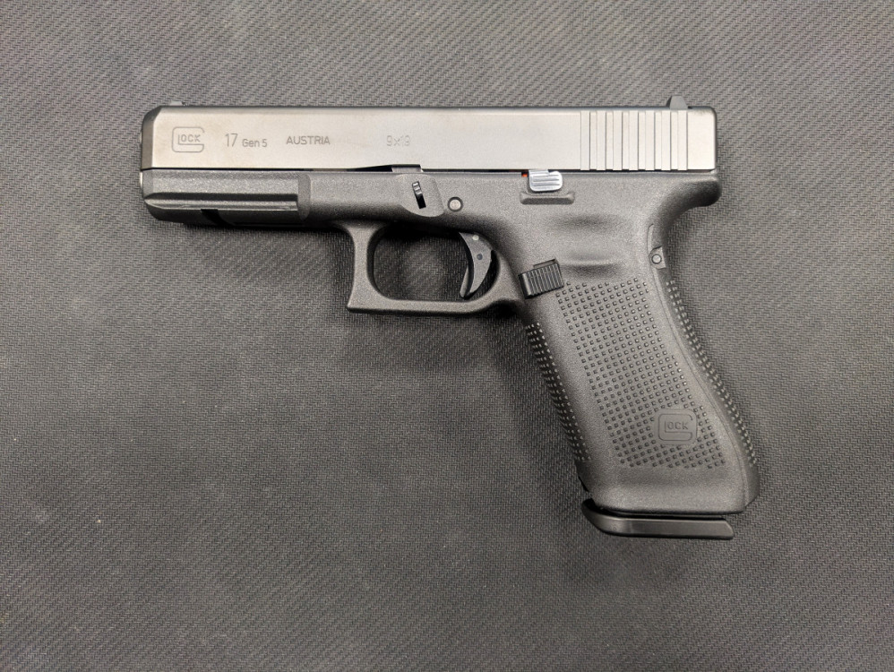 Pistole samonabíjecí Glock 17 Gen5 - KOMISE