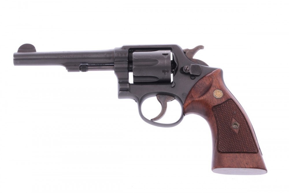 Revolver Smith & Wesson MP 10 č.5
