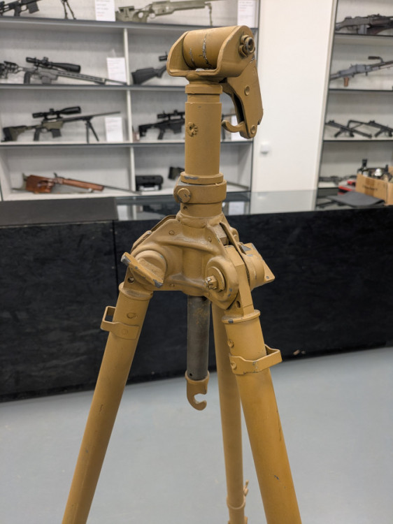 AA tripod pro MG42 č.2