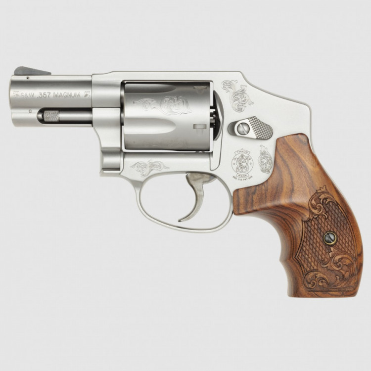 Revolver Smith & Wesson 640 Engraved 2