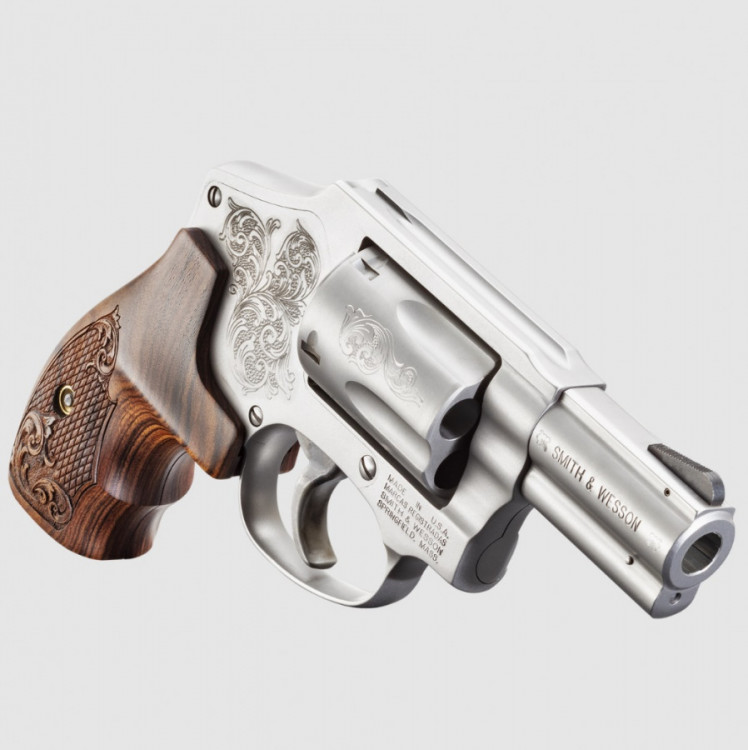 Revolver Smith & Wesson 640 Engraved 2