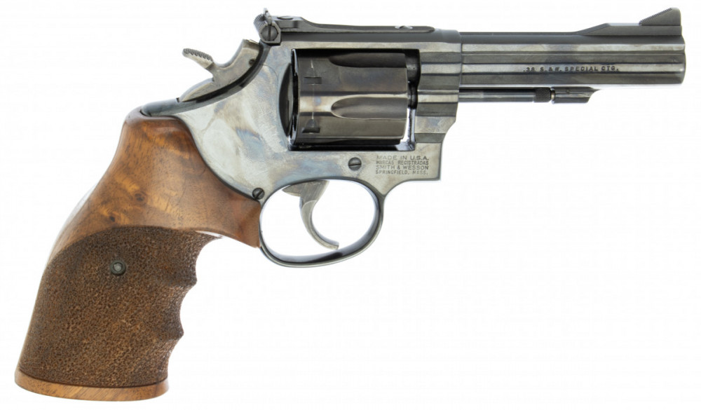 Revolver Smith & Wesson 15-7 - KOMISE č.2
