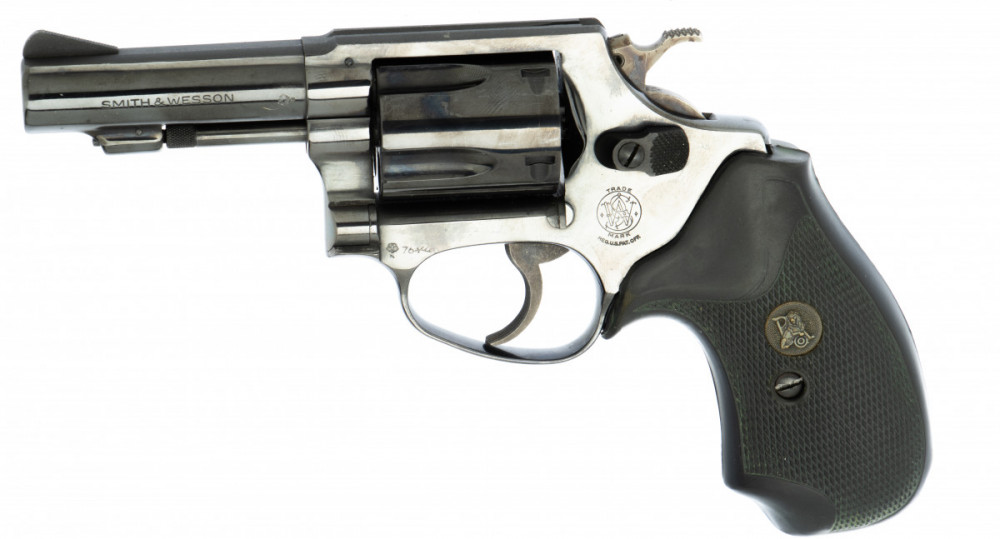 Revolver Smith & Wesson 36-1 č.1