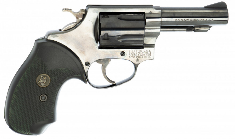 Revolver Smith & Wesson 36-1 č.2