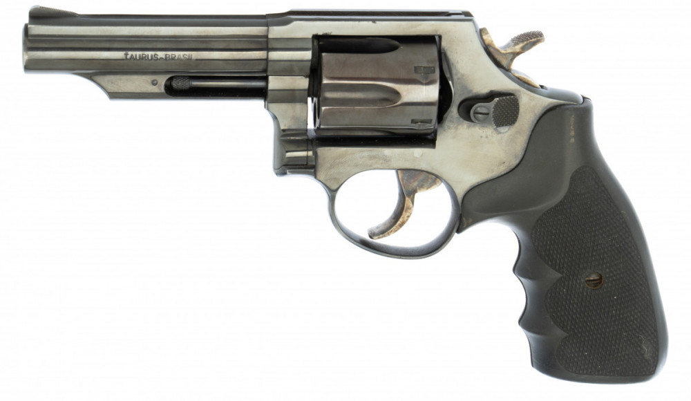Revolver Taurus 82 4