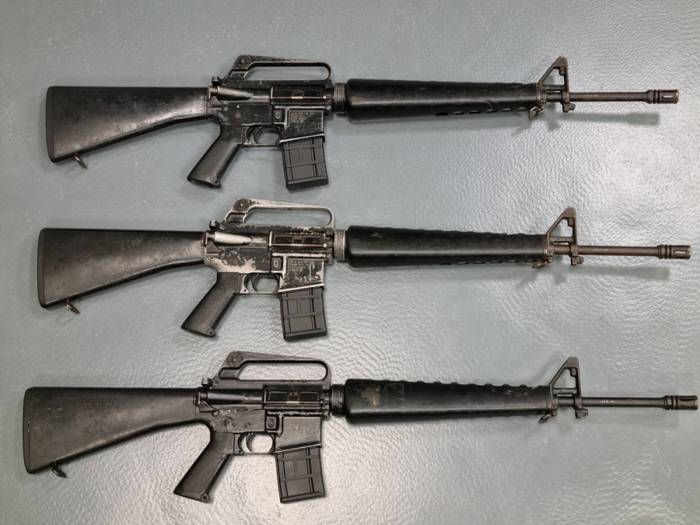 Samonabíjecí puška Colt M16 A1 č.2