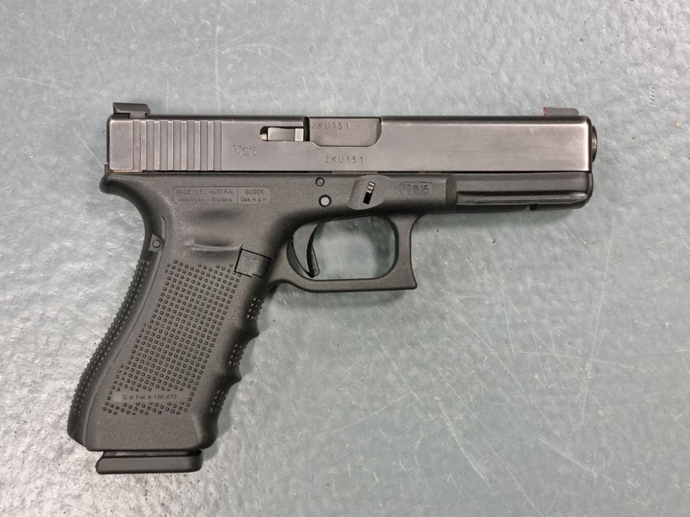 Pistole samonabíjecí Glock 17 Gen4 - KOMISE č.2