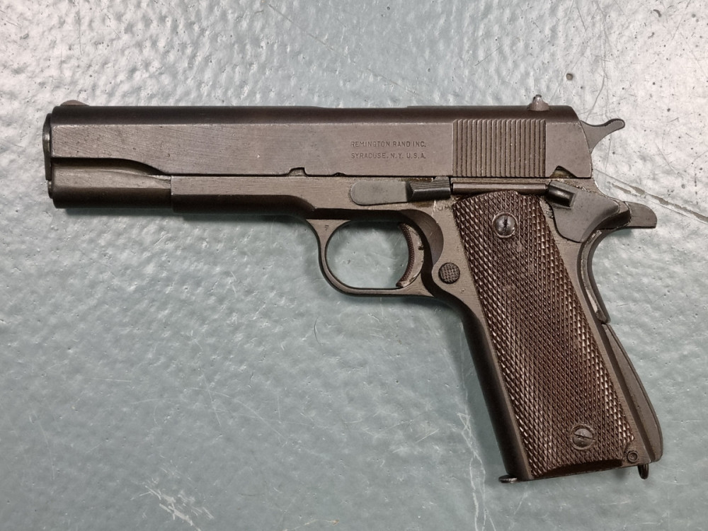 Pistole samonabíjecí Remington Rand M1911A1 - KOMISE č.1