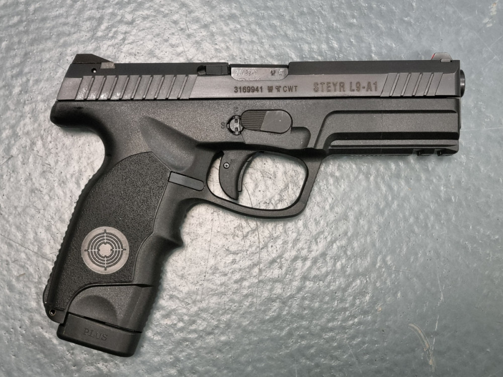 Pistole samonabíjecí Steyr L9A1 - KOMISE č.2