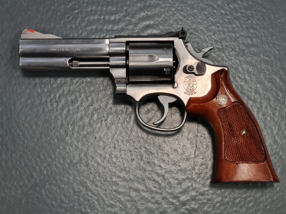 Revolver Smith & Wesson 686 - 4