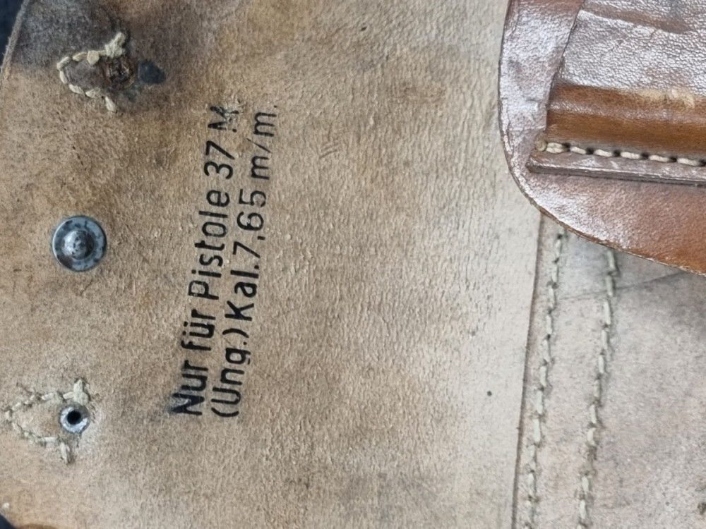 Pistole samonabíjecí FÉG 37M č.4