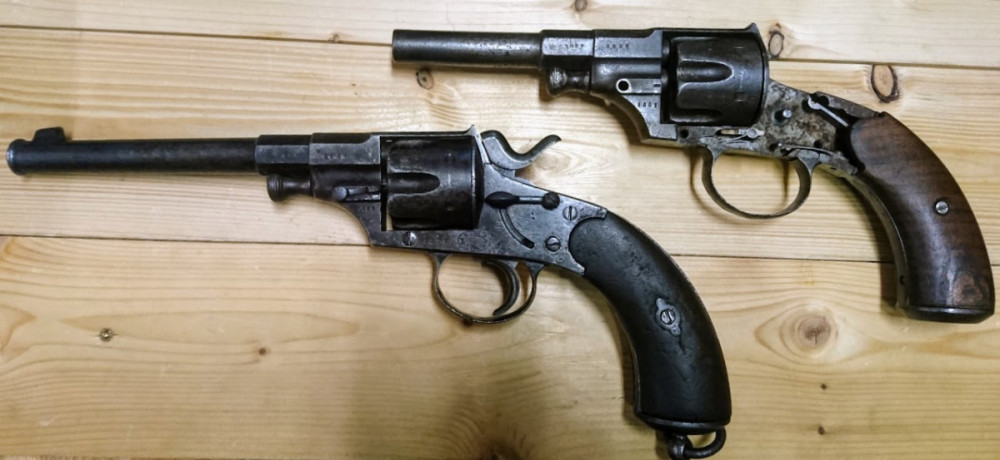 Reichsrevolver M79 + další kus na náhradní díly č.1