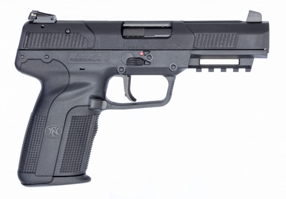 Pistole FN Five-seveN č.2