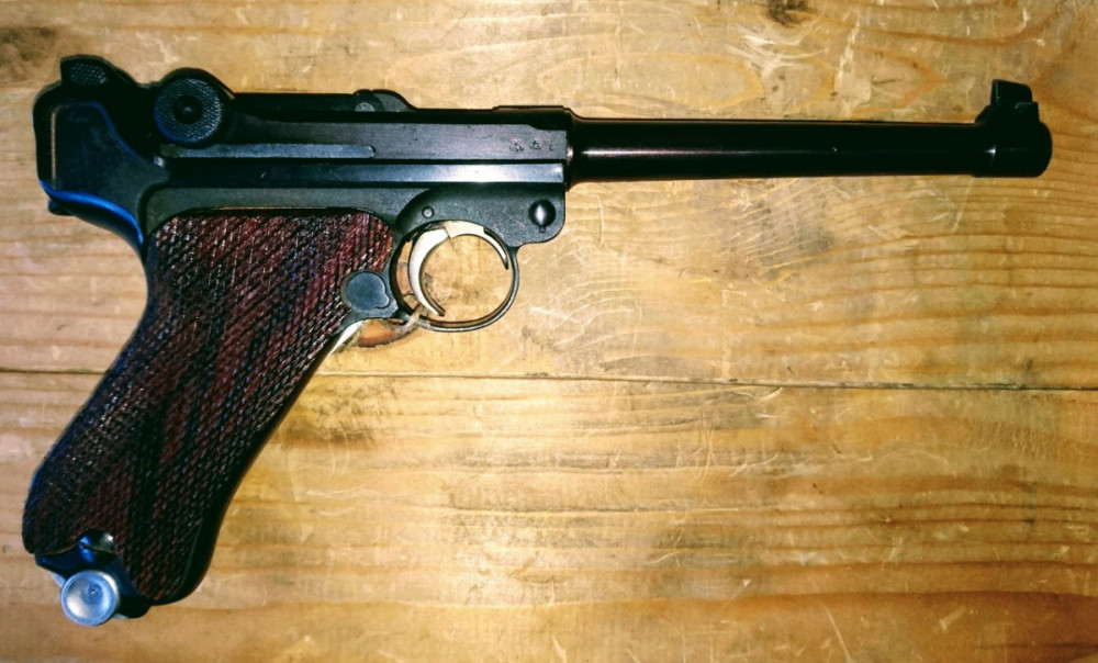 Pistole P08 