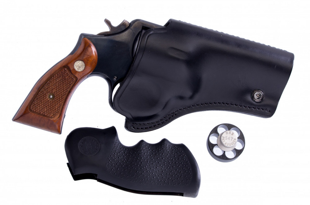 Revolver Smith & Wesson 547 9mm č.4